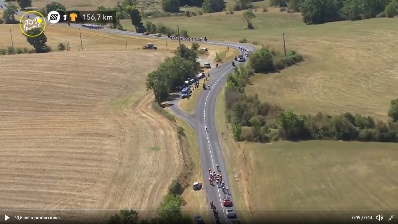 Abanicos en la etapa 7 del Tour de Francia 2020 - www.ciclismocolombiano.com