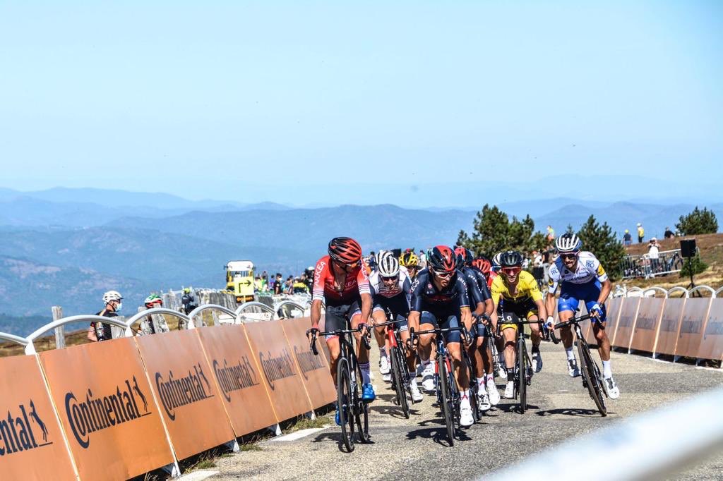Nairo Quintana Warren Barguil etapa 6 Tour de Francia 2020 - ph. Arkea Samsic - www.ciclismocolombiano.com