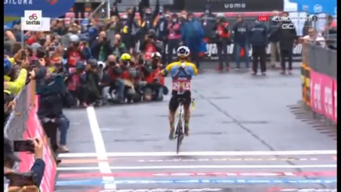 Caicedo emotivas palabras etapa 3 Giro de Italia 2020 - www.ciclismocolombiano.com