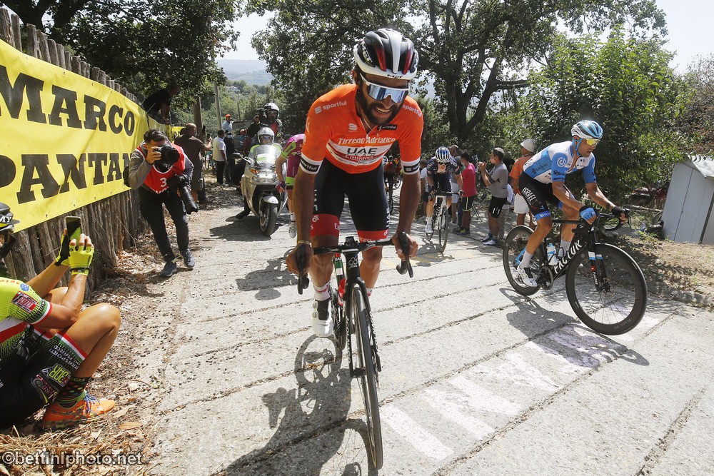 Fernando Gaviri Aeróbicos en el Giro