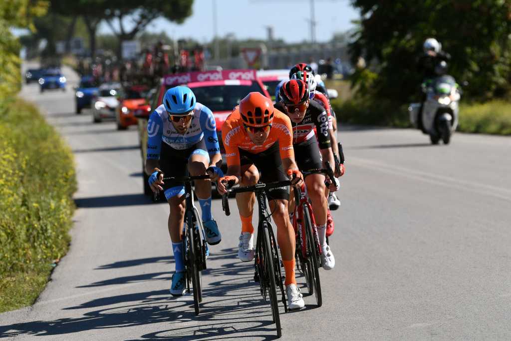 Dowsett gana 8 giro de italia 2020