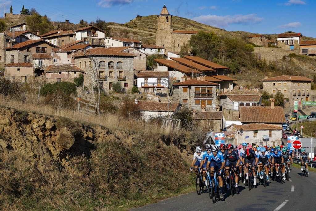 Movistar Team avisa corredores Vuelta a España 2020