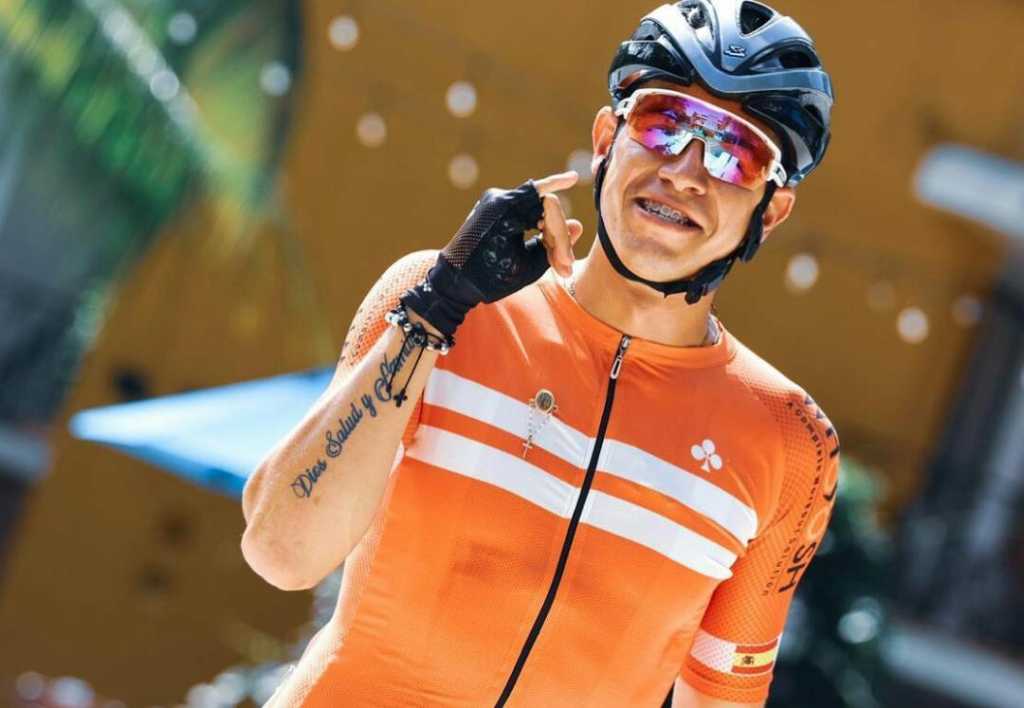 corredor colombiano ciclismo pelotón