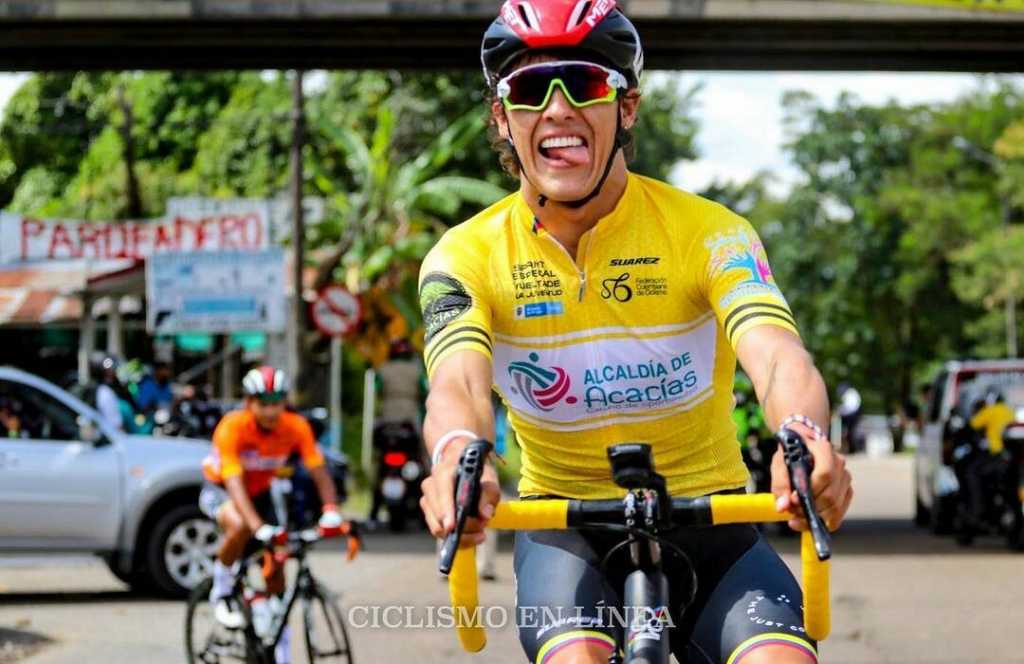 rigoberto celebra arroyave Ef