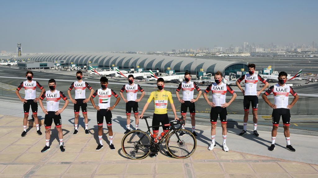 Crono hora salida UAE Tour 2021