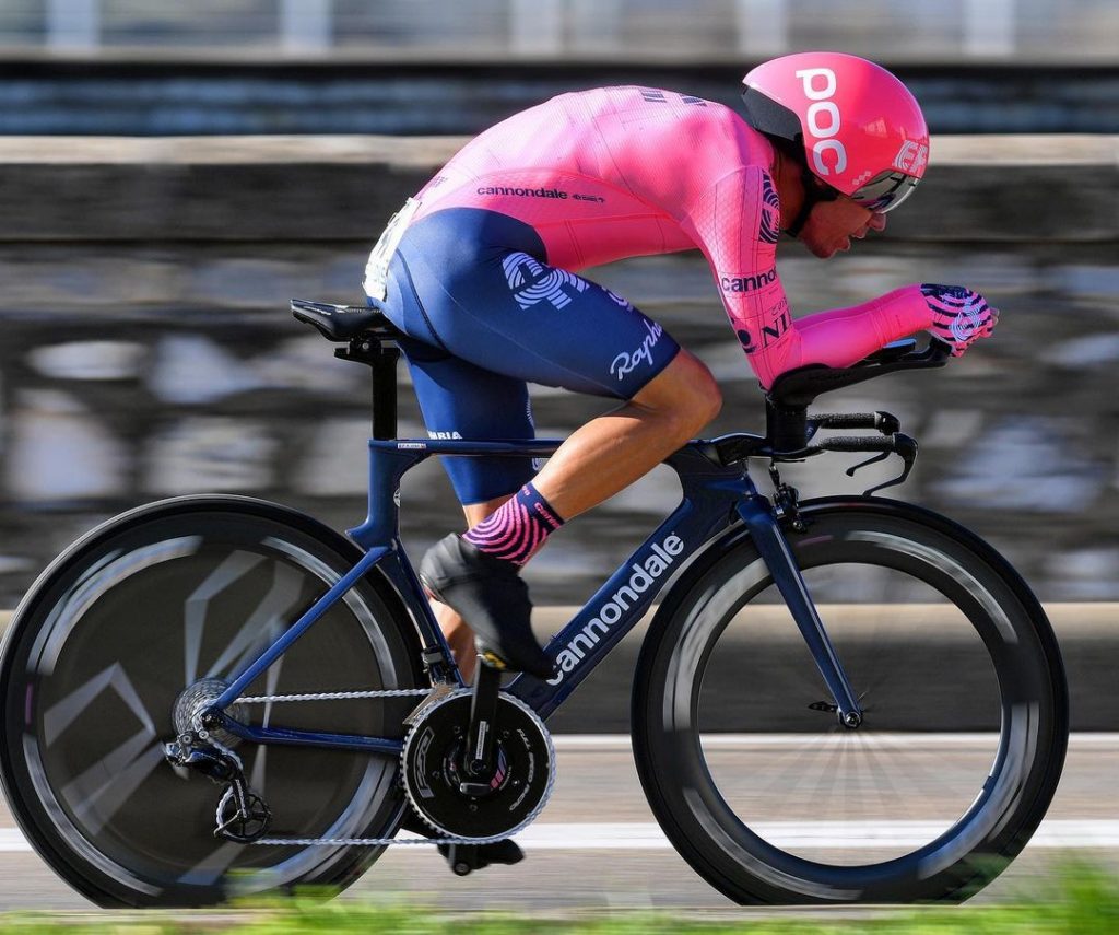 Rigoberto Urán no irá UAE Tour 2021