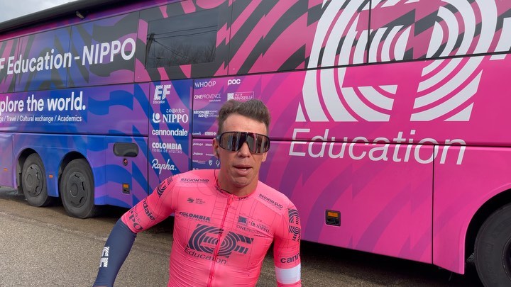 Rigoberto Urán comunicado oficial abandono UAE Tour y nacimiento hija