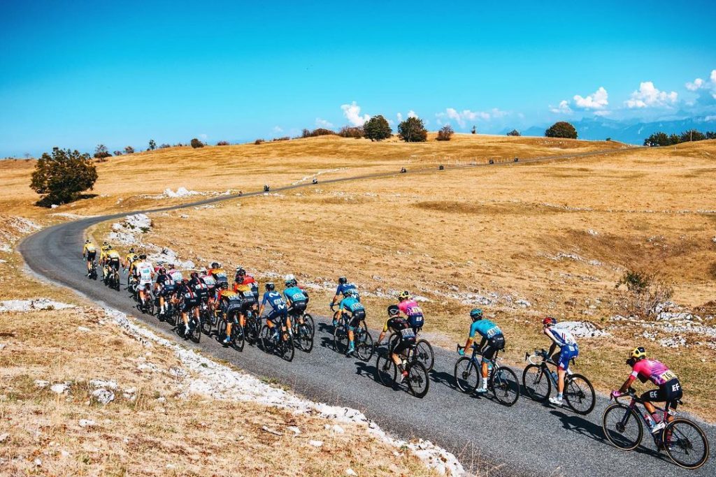 UCI sorprende polémica prohibición ciclistas 2021