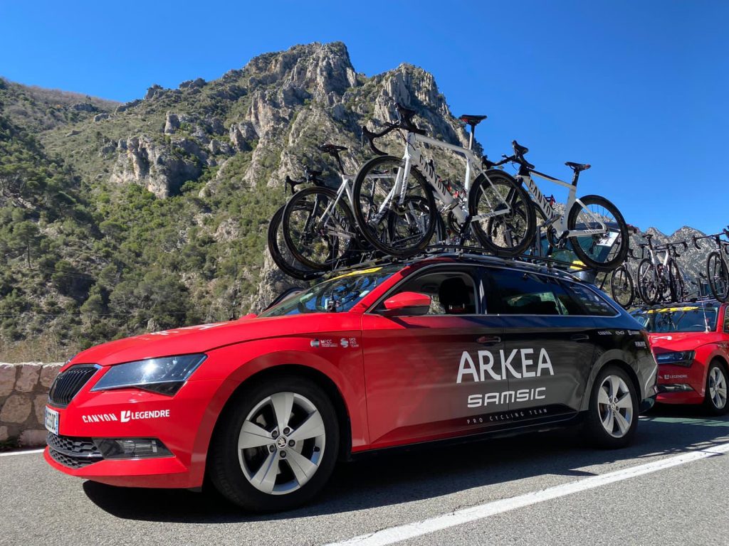 doble golpe Giro de Italia Arkea Nairo