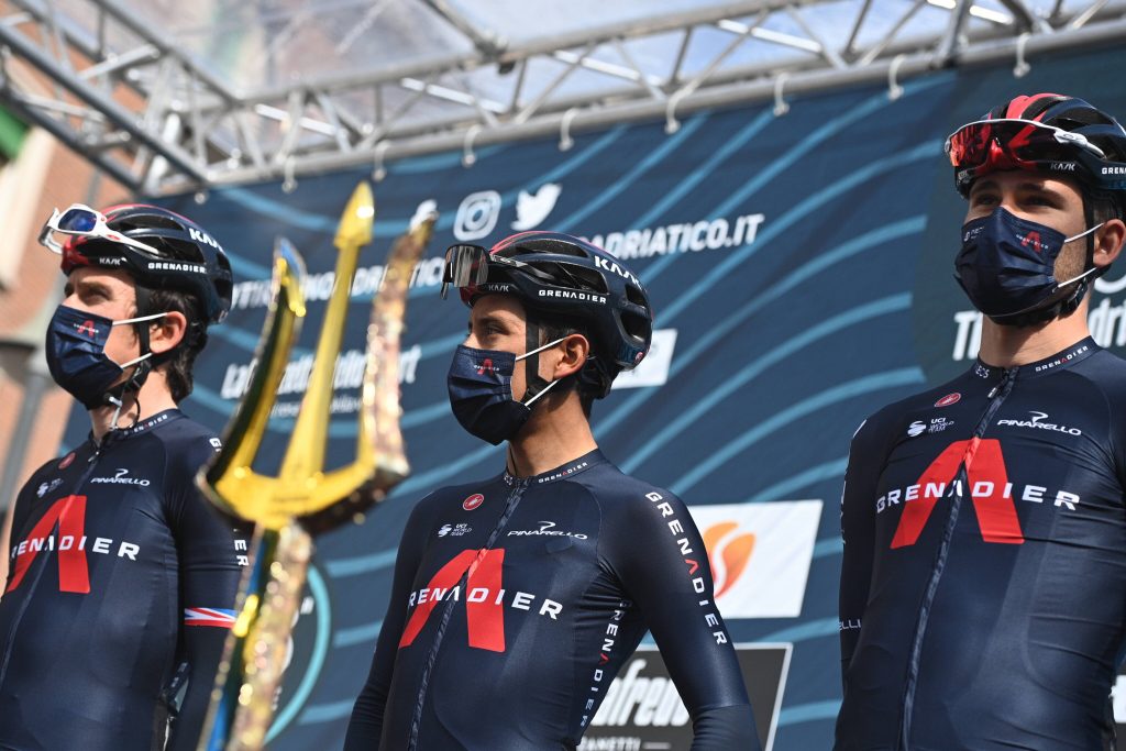 Egan prueba ascenso Giro 2021