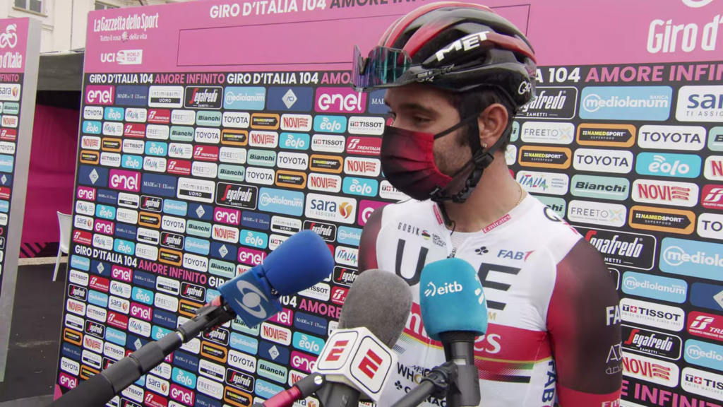 Gaviria Sagan sprint etapa 10 Giro 2021