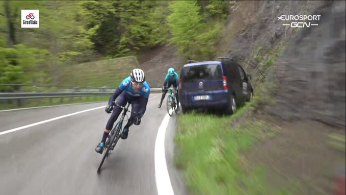 Gorza Izaguirre terrible accidente etapa 16 Giro 2021 descendía