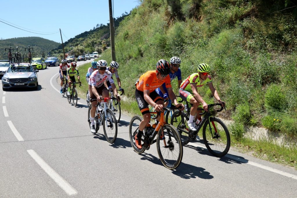 Ethan Hayter gana etapa 2 Vuelta al Algarve 2021