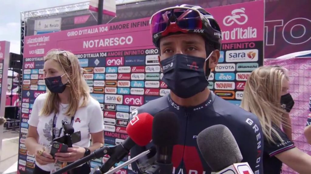 Egan Bernal camino título Giro de Italia 2021
