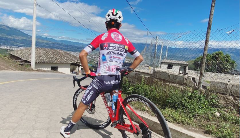 Alexander Cepeda es el nuevo campeón nacional de ruta de Ecuador 2021 foto