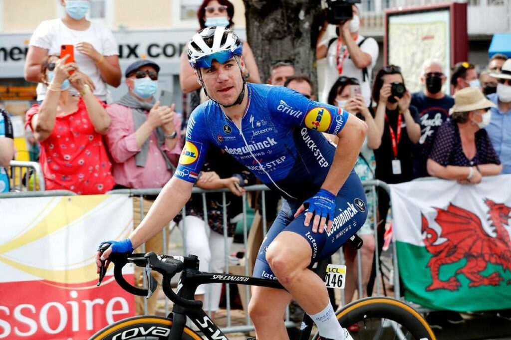 Fabio Jakobsen, corredor del Deceuninck-Quick-Step durante la etapa 1 del Critérium du Dauphiné 2021
