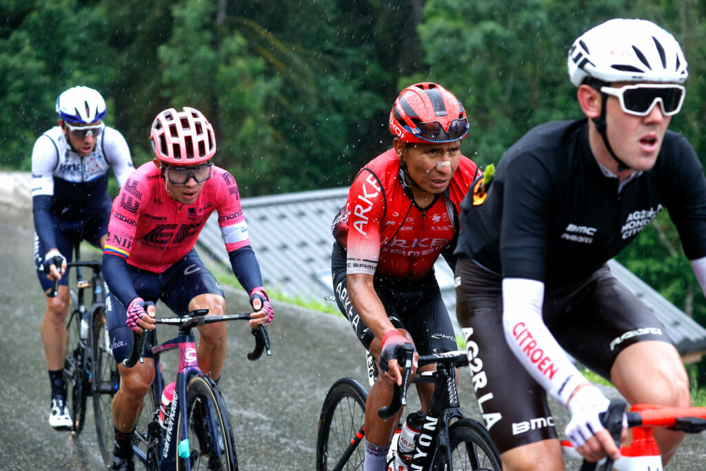 Nairo Quintana disputando la etapa 9 del Tour de Francia 2021