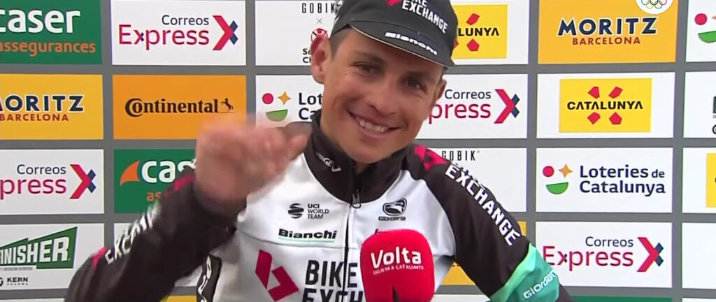 Esteban Chaves saludando