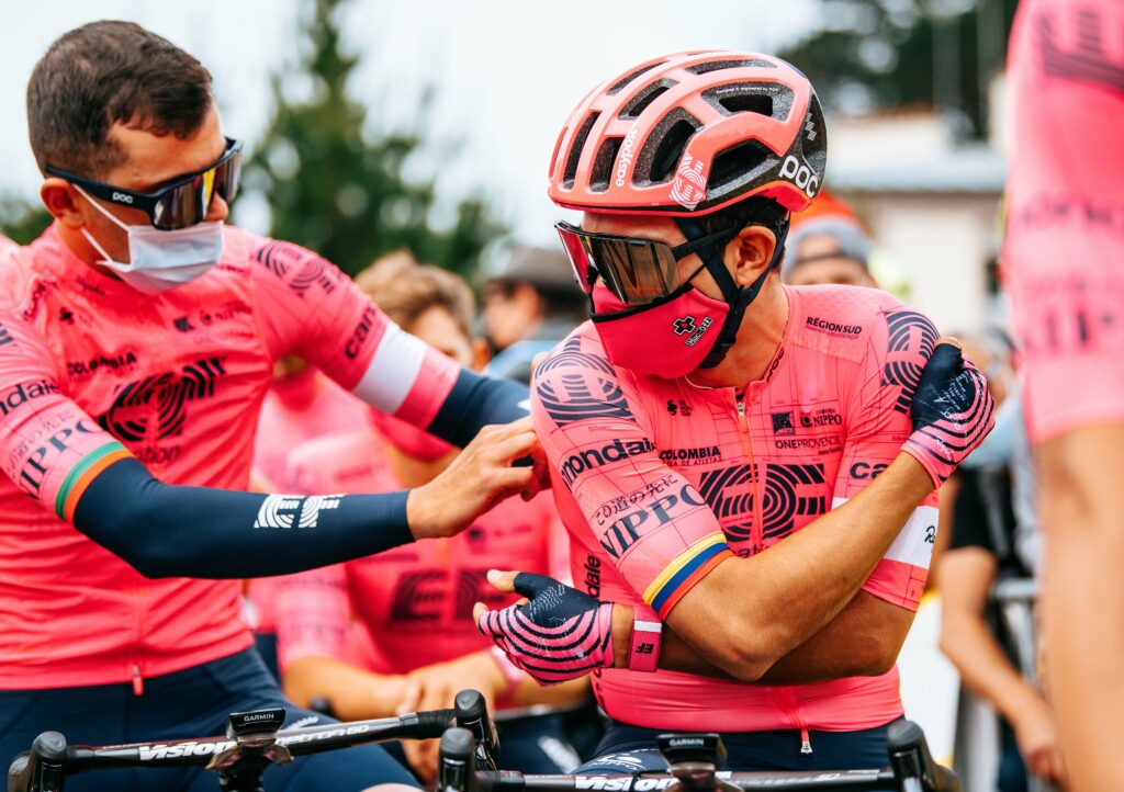 Rigoberto Urán entrena Francia 2021
