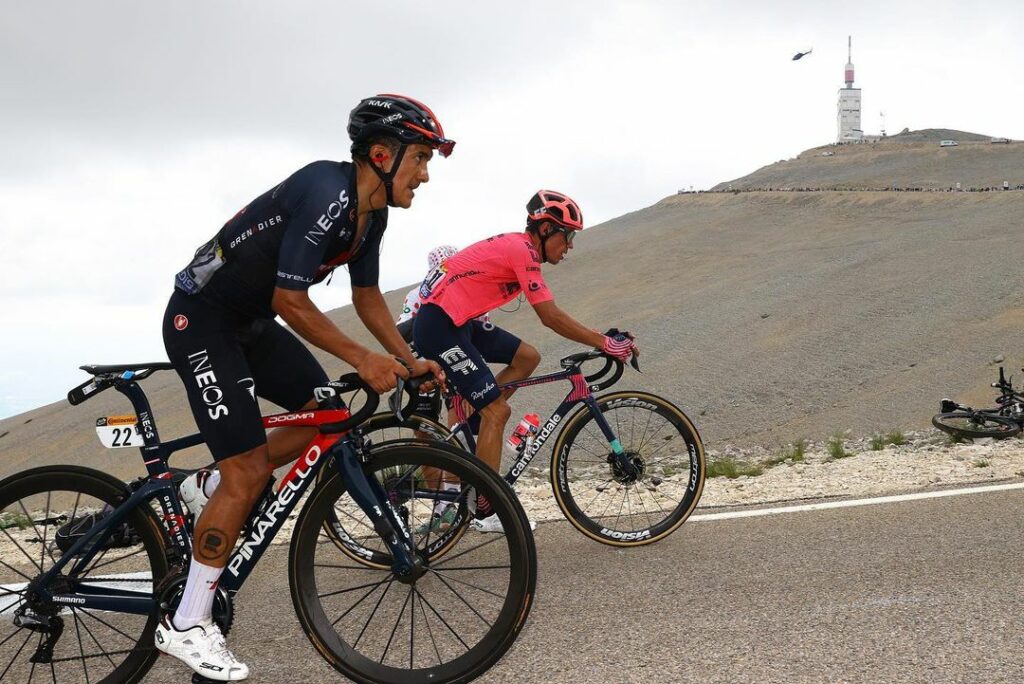 Rigoberto Urán y Richard Carapaz comparten el mismo tiempo en el Mont Ventoux al cerrar la etapa 11 del Tour de Francia 2021