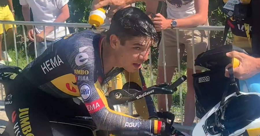 Van Aert llegando de la crono etapa 20 Tour Francia 2021
