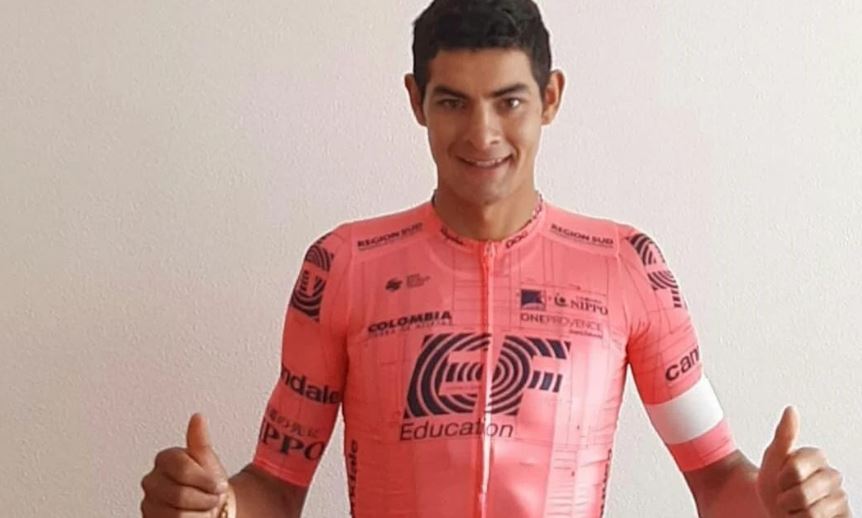 Rigoberto Urán arroparía a Diego Camargo tras la salida de Higuita del EF