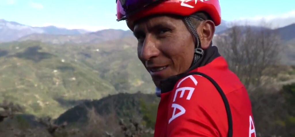 Nairo Quintana gesto niño ciclista