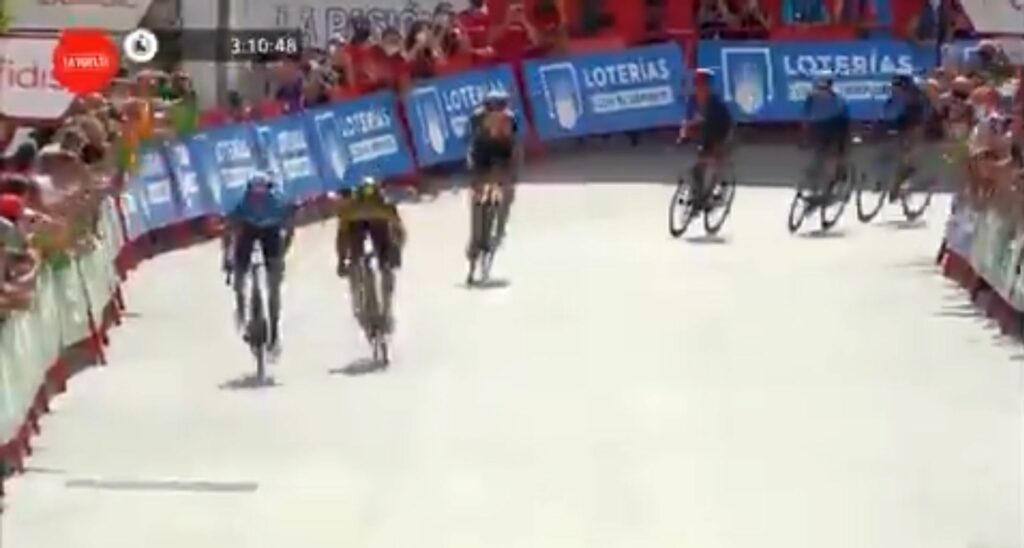 Roglic y Mas, así fue el explosivo duelo en la etapa 11 de la Vuetla a España 2021
