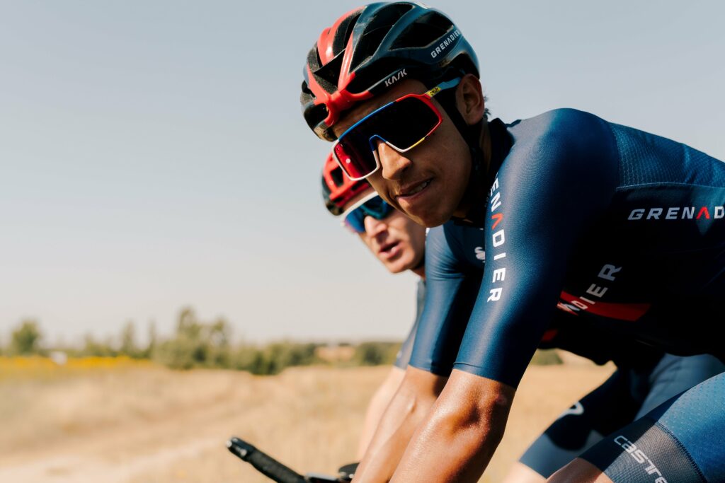 Egan Bernal mirando a cámara