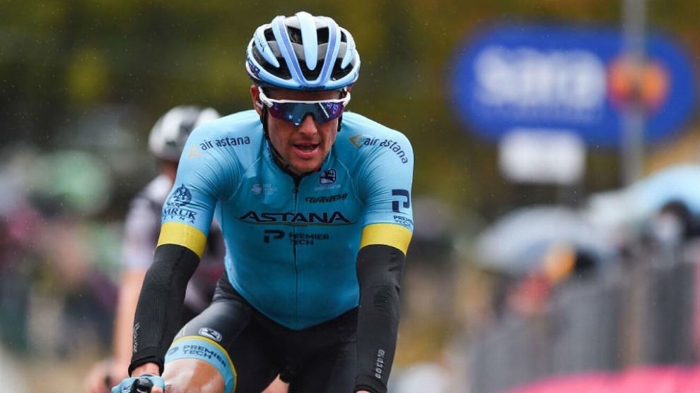 BikeExchange reemplazo Esteban Chaves 2022
