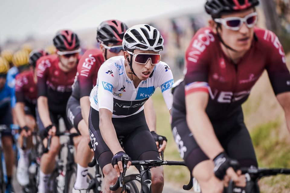 Egan Bernal firmar ficha clave Ineos