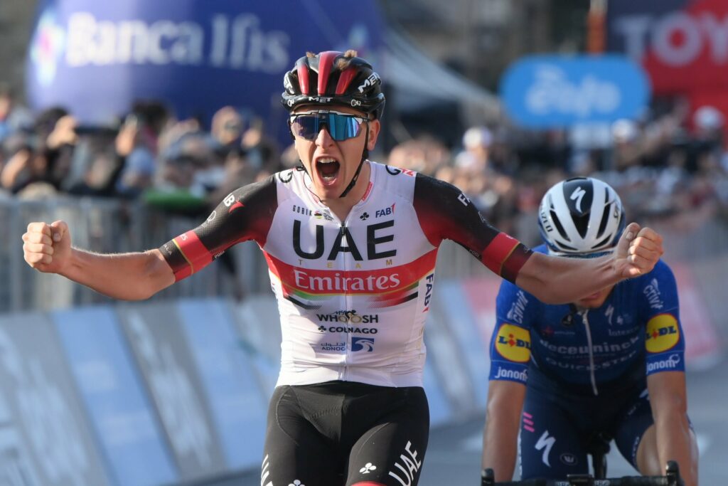 Tadej Pogacar al final de Lombardía