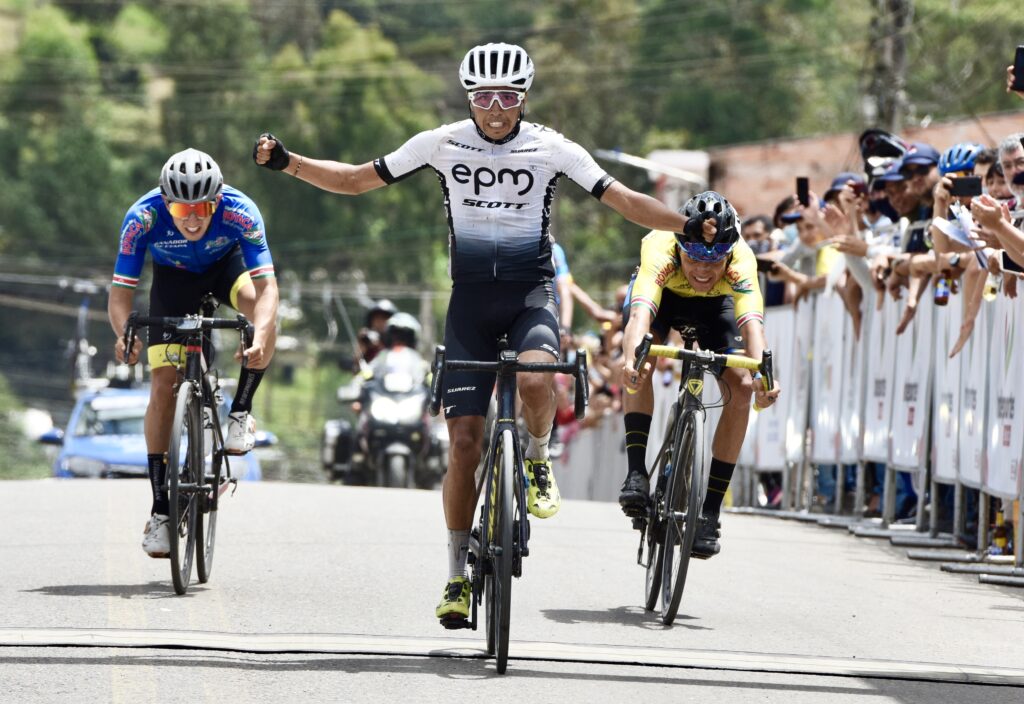 Team Medellín confirma Yeison Reyes, hermano de Aldemar Reyes, para el 2022