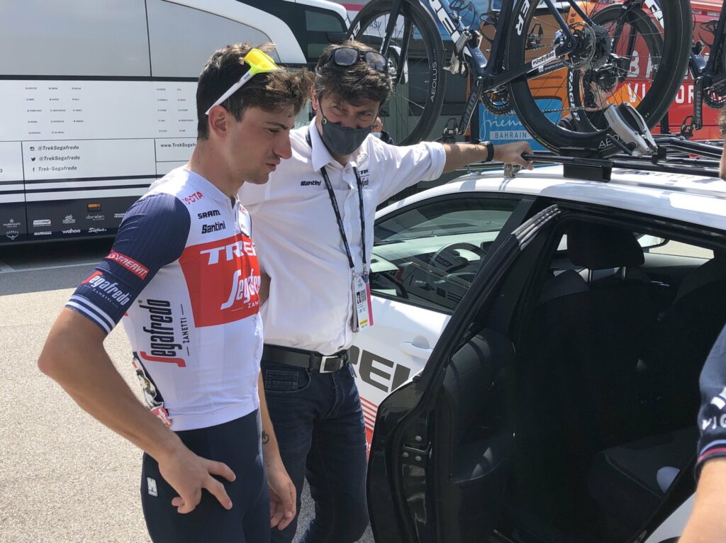 Ciccone en el carro del Trek