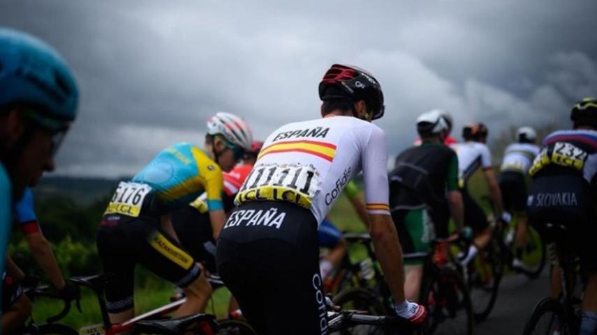 España Ayuso espalda