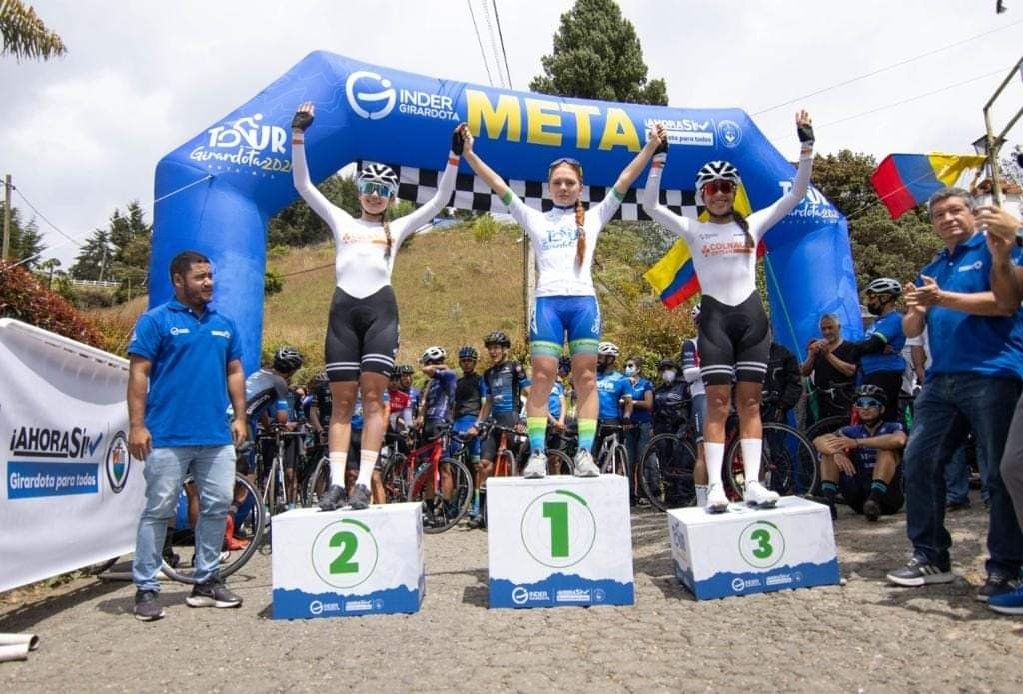 El Tour de Girardota 2021, Luis Felipe López y Gabriela López ganan la etapa de cronoescalada