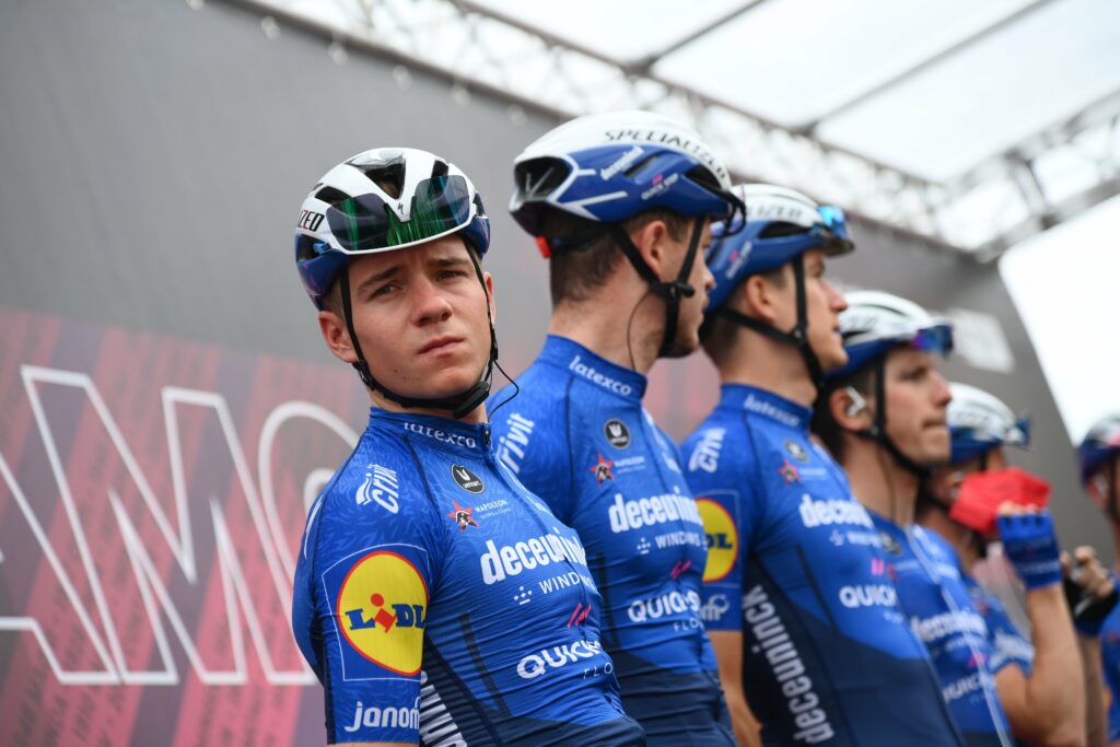 Remco Evenepoel comparte este video de su entrenamiento para el 2022