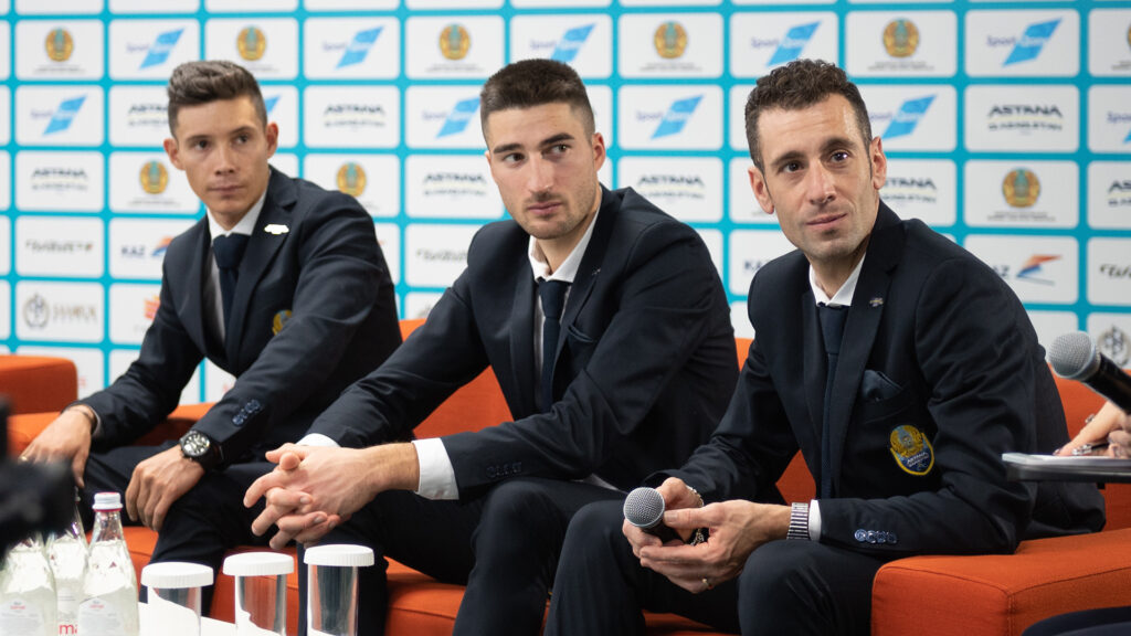 Superman López en rueda de prensa