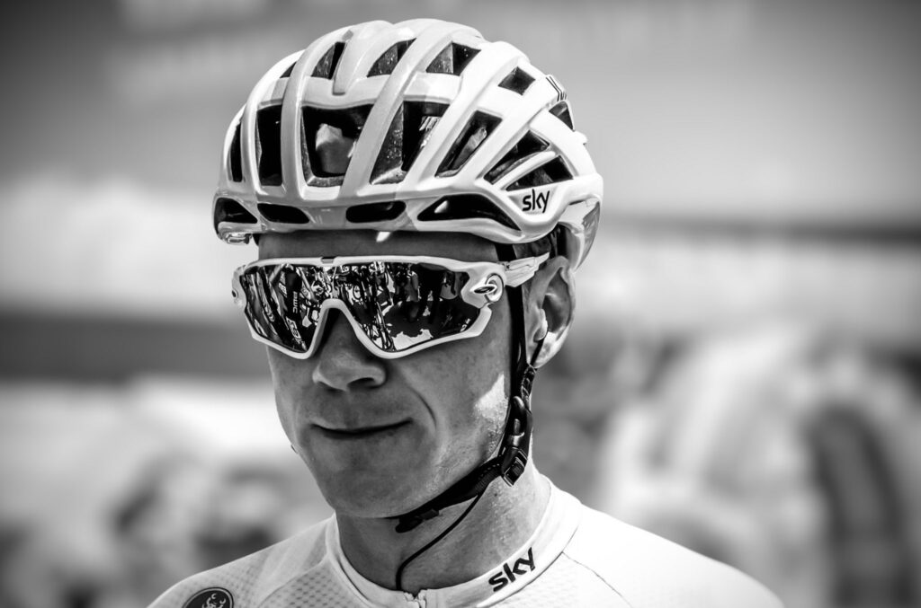 Chris Froome Egan Bernal accidente nadie preguntando