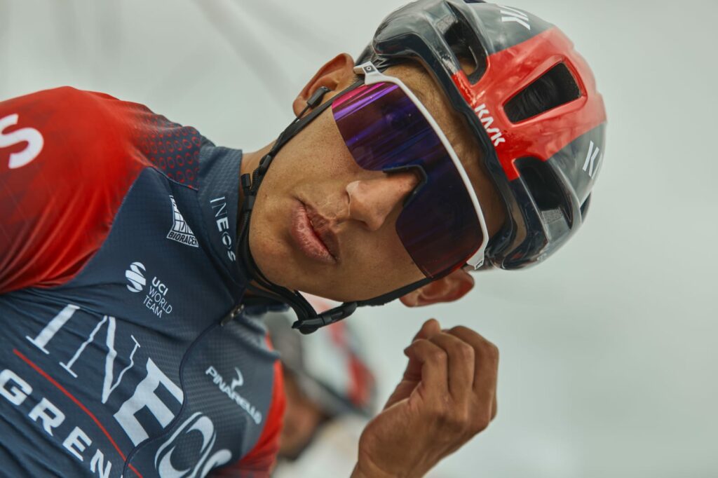 Egan Bernal con el pinganillo