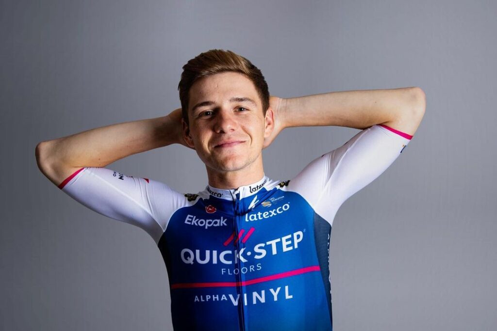 Remco Evenepoel uniforme 2022