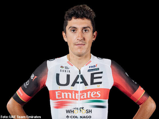 Marc Soler con el uniforme del UAE