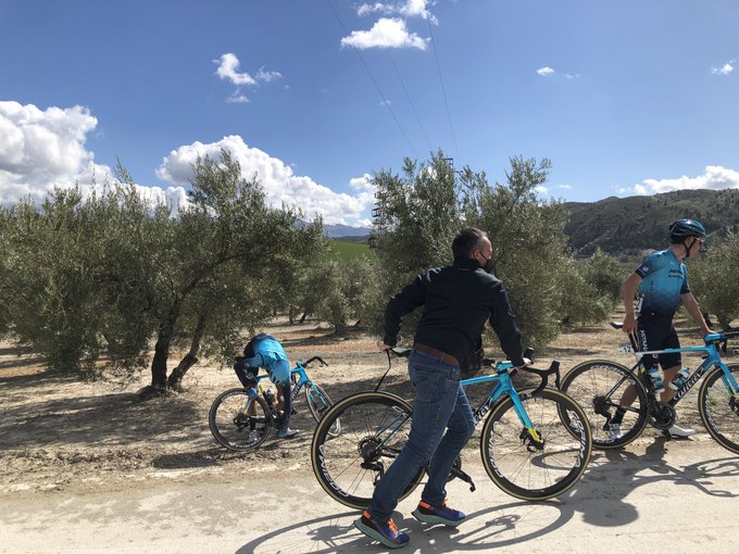 Alexey Lutsenko gana la clásica de Jaén Paraíso
