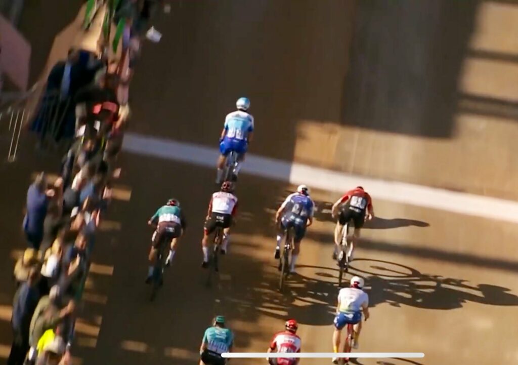 Dylan Groenewegen gana la etapa 5 del Tour de Arabia Saudita 2022 y Buitrago termina segundo en la general