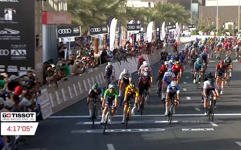 Jasper Philipsen gana la etapa 5 del UAE Tour