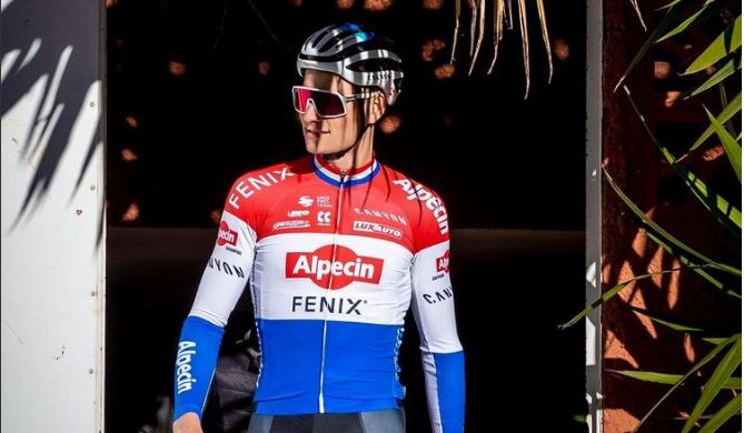 regresa entrenamientos 2022 Mathieu van der Poel