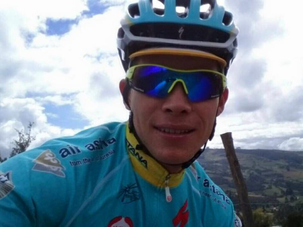 Superman López sonriendo