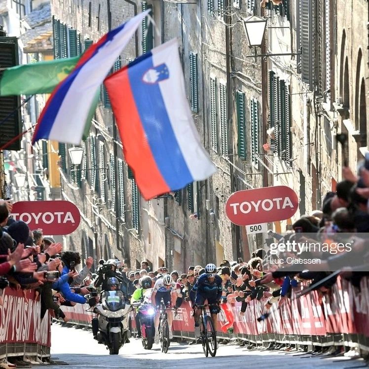 Alejandro Valverde llega a la meta