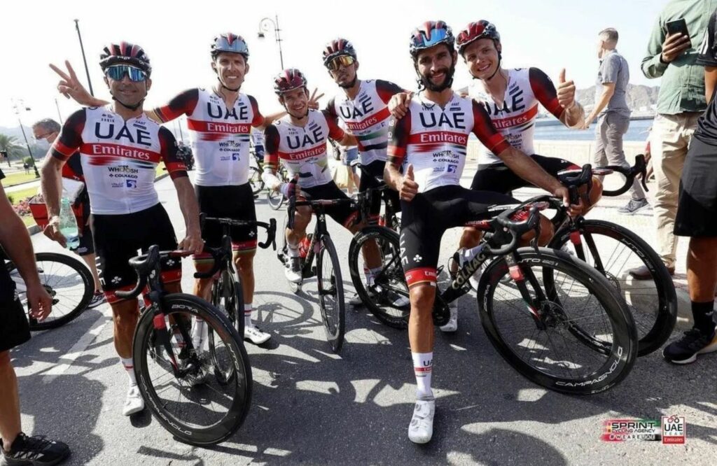 Fernando Gaviria sonriente