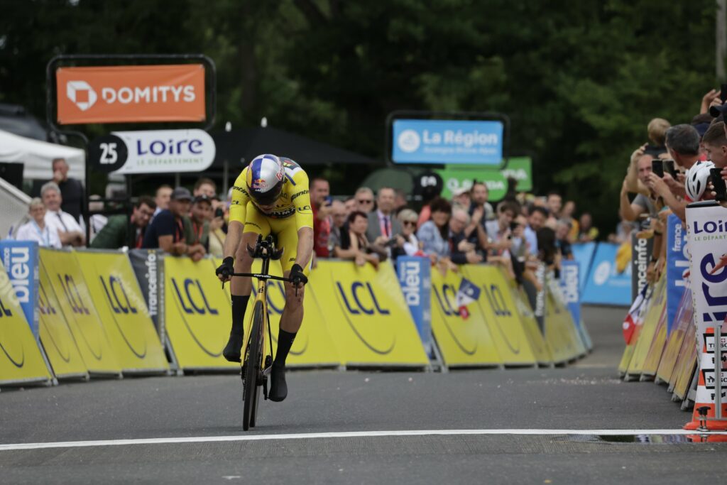 Wout van Aert en bici de crono